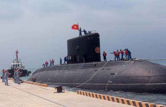 [-]Nga[-]bàn[-]giao[-]tàu[-]ngầm[-]Kilo[-]636[-]“Hải[-]Phòng”[-]cho[-]Việt[-]Nam